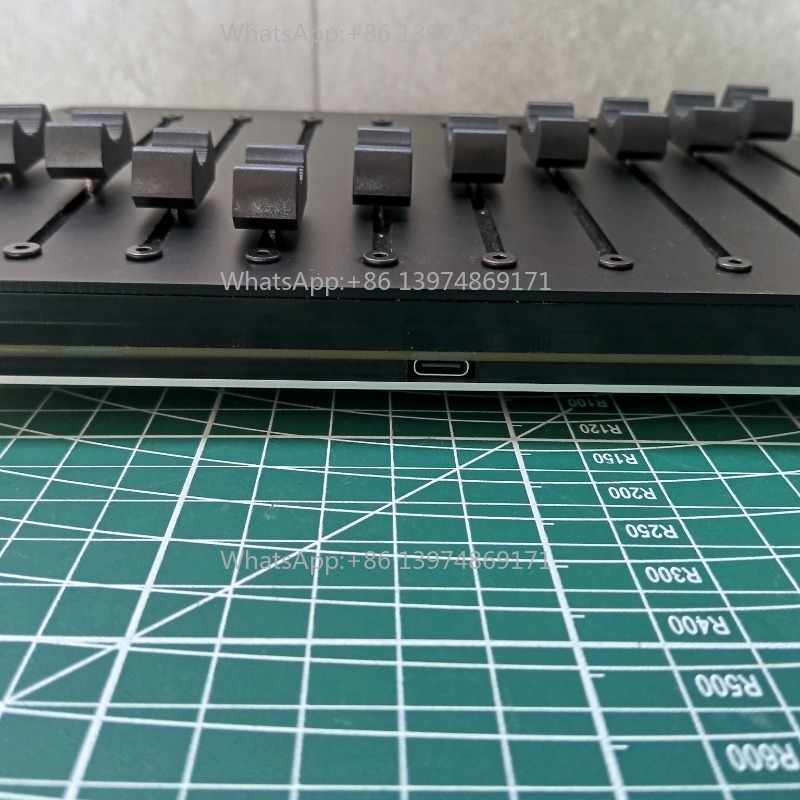 Kontroler MIDI z interfejsem U – Audio Music Software recenzja i cena